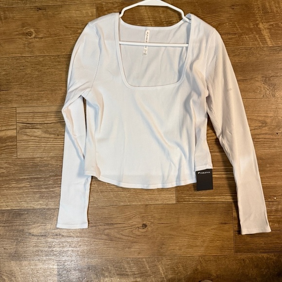 Fabletics Ribbed Square Neck Top Women’s XXL 1X NWT Long Sleeve White Stretchy - Picture 4 of 7